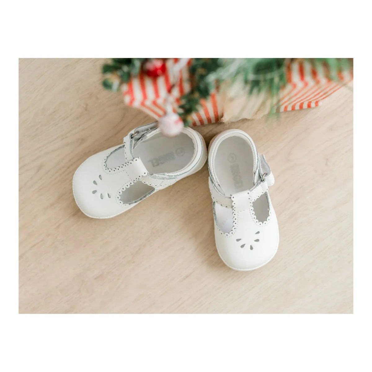 Dottie Scallop Shoe White