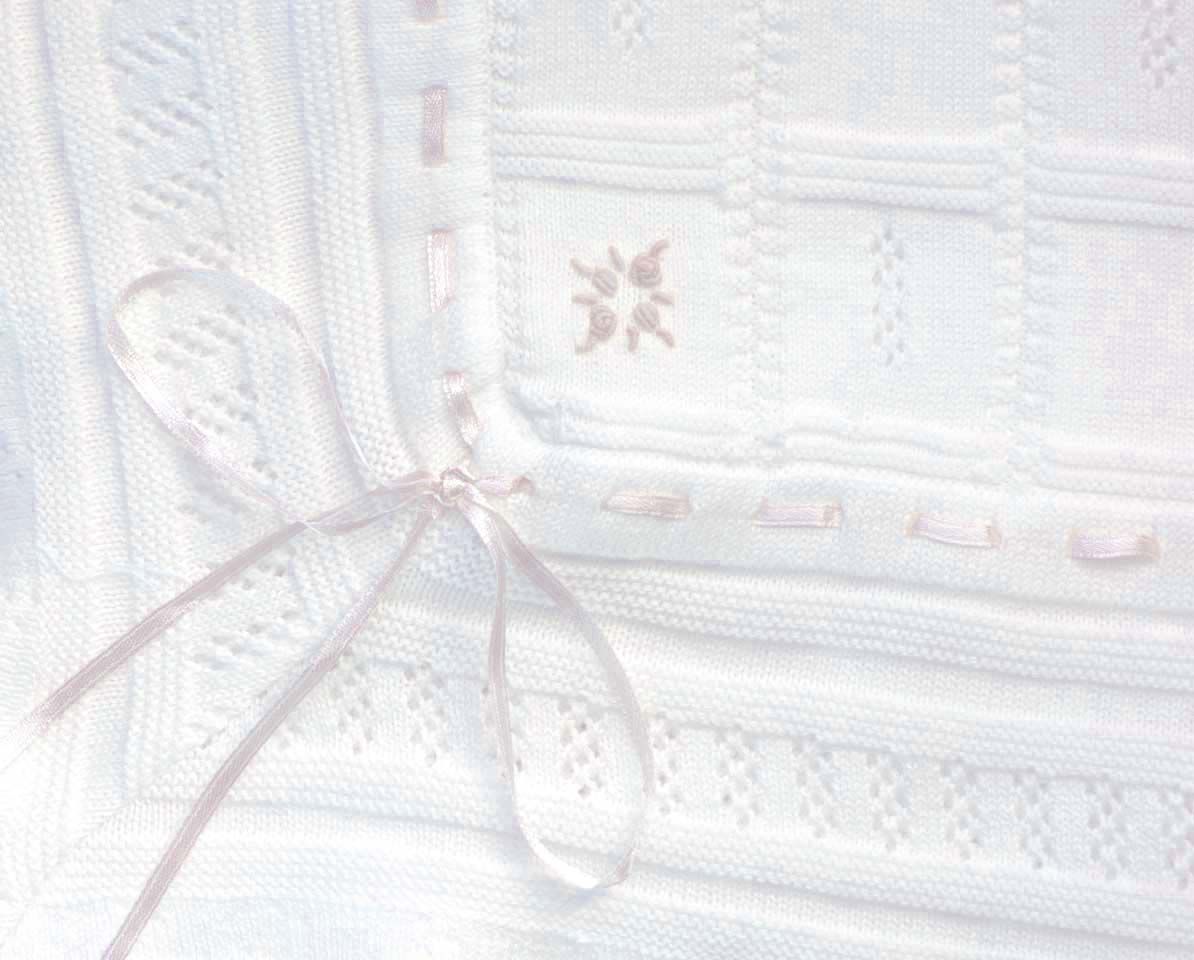 Classic white blanket-pink