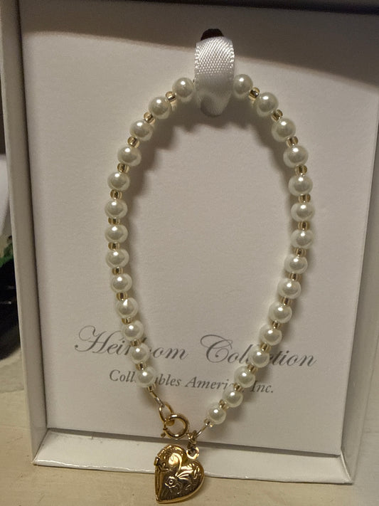6"pearl w/heart locket bracelet CJ 324