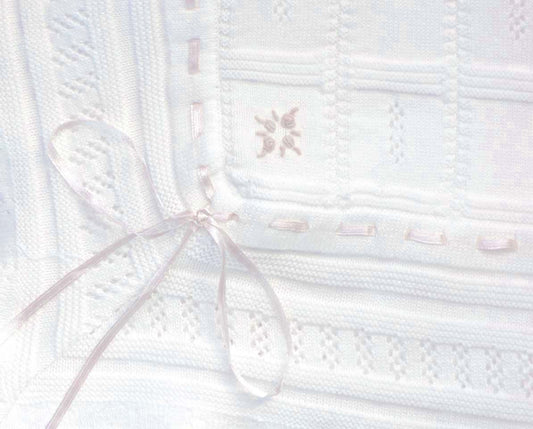 Classic white blanket-pink